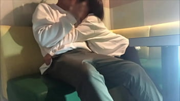 ラブラブな変態カップル。してはいけないシチュエーションに興奮してしまい突然の様に始まりました