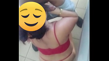 Início de mais uma gostosa transa com esta gata casada