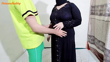 Muslim bbw stepmom offered her big ass to the skool teacher for anal sex