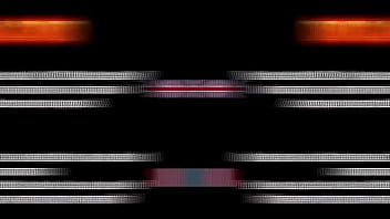 Il m’attache en résille sur une croix bdsm puis s’empale sur ma bite sans le baise il me lèch