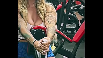 #girlswithmuscle #musclewoman #stepmum