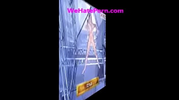 Blonde girl playing a sexy bikini game on dogeatdog Blonde girl playing a sexy bikini game on dogeatdog