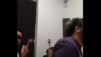 Fritando no estúdio