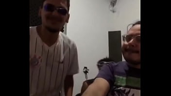 Fritando no estúdio