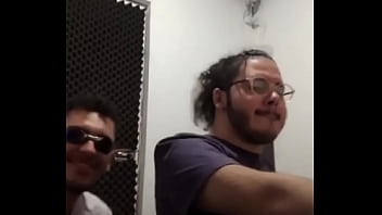 Fritando no estúdio