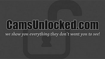 Green eyed liz gives head