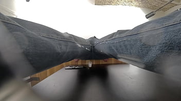 Alice maze wetting jeans