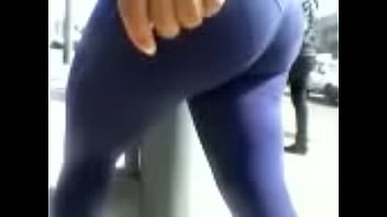 Persiguiendo culona peruana