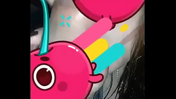 Me tiran la lechita en la boca