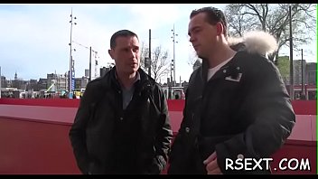 Horny chick gives hot oral stimulation