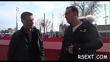 Horny chick gives hot oral stimulation