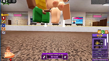 Jugando whorblox un poco