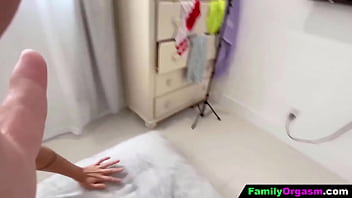 Step sisters bitching together on stream