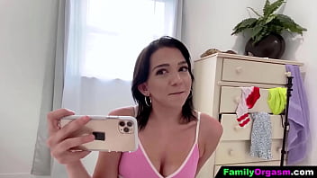 Step sisters bitching together on stream