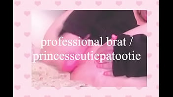 Princesscutiepatootie playing with herself until she cums