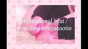 Princesscutiepatootie playing with herself until she cums