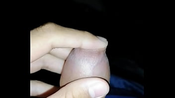 Enteteniendome con mi pene baboso