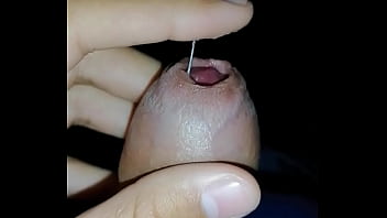 Enteteniendome con mi pene baboso