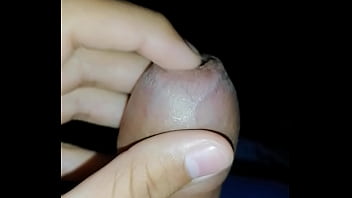 Enteteniendome con mi pene baboso