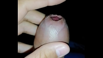 Enteteniendome con mi pene baboso