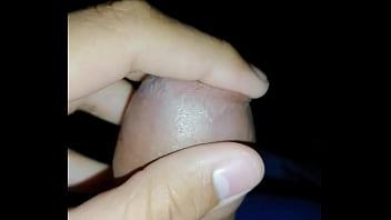 Enteteniendome con mi pene baboso