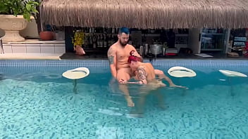 Sexo gostoso na pousada liberal na frente dos hospedes completo