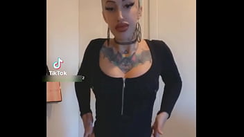 Perra caliente te pondra la verga dura