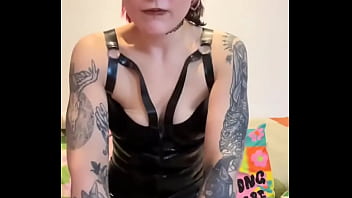 If this turns you on you have to send £5