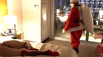 Evie olson gets pussy destroyed by big dick santa