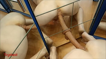 Magic mirrows and big realistic dildo