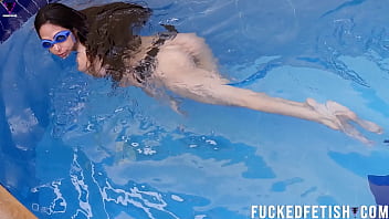 Preview new scene helen naked pool