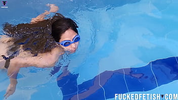 Preview new scene helen naked pool