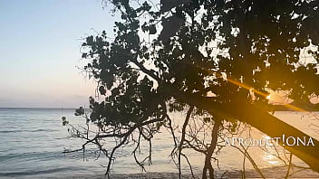 Wetting panties and jeans on a bare foot island walk