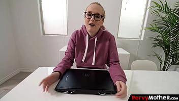 Socces enthusiast milf appeals her young stepson