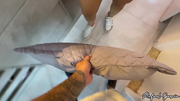 A rabuda safada da academia sentou e rebolou gostoso no meu pau