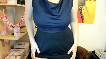 Italian stepmom makes you wank your hard little cock while farting like never before