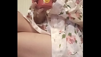 Bonjour mes coquins je vous offre le café