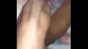 Esposa otaku traindo marido pegando novinho e sentando gostoso