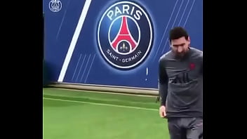 Nonton Maleta De Messi thumbnail