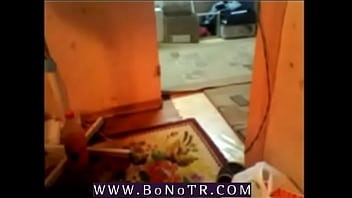 Vzroslaya baba otdalas molodomu parnyu na veb kameru Vzroslaya baba otdalas molodomu parnyu na veb kameru