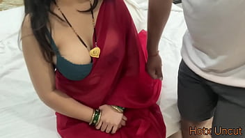 Desi bhabhi in red saree sexy navel