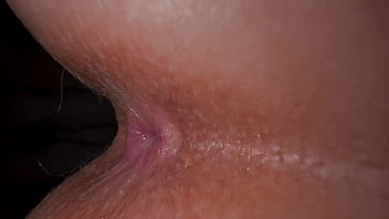 When 18 years old girl is winking her butthole that means she wants to get new iphone