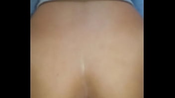 Cogiendo con la putita de mi novia comenten