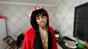 Mamei meu namorado e ele gozou na minha bucetinha