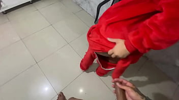 Mamei meu namorado e ele gozou na minha bucetinha