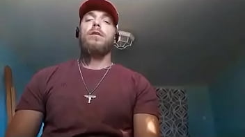 Makes me horny as fuck