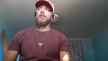 Makes me horny as fuck