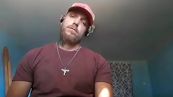 Makes me horny as fuck