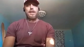 Makes me horny as fuck