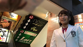 【超貴重】秋葉原の地下アイドルの特典会の様子。顔射ありの裏オプション 1